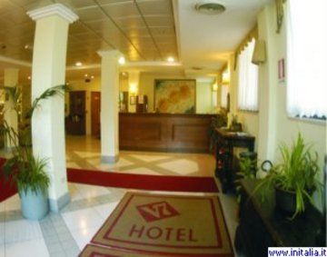 Hotel V7 San Giovanni Rotondo Exterior foto